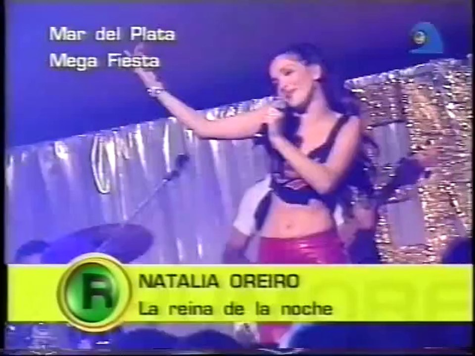 Natalia Oreiro _  Fiesta Revista Gente _ 2001