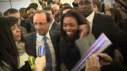 Campagne présidentielle : déplacement à l'Agora d'Evry