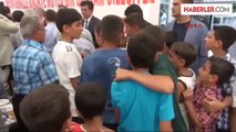 Bakan Zeybekci'den Çocuklara 10 Lira Bayram Harçlığı