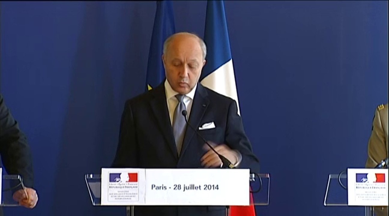 Crash du vol d'Air Algérie : "Notre priorité a été la sécurisation du site", selon Laurent Fabius