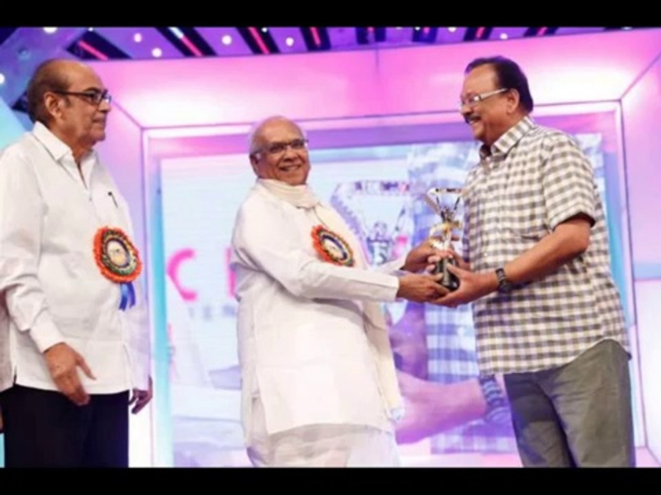 Legendary Telugu actor Akkineni Nageswara Rao is no more - News on 22-Jan-2014 BY VIDEO VINES HD