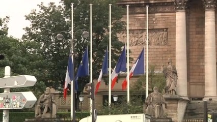 France begins three days of mourning over Air Algerie crash