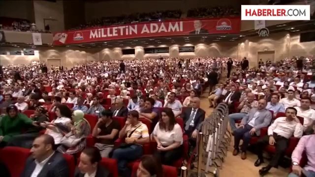 Erdoğan: Yıllardır bayramları hüzün içinde yaşayan kardeşlerimizin bayramını tebrik ediyorum -