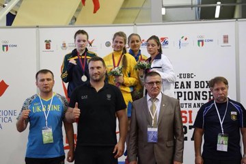1/2 finale : Angelina Panza (FRA) vs Valery Manchak (UKR)