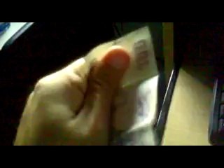 Truco de magia: Billete sale de la PC.