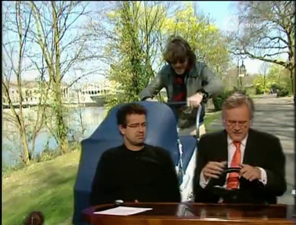 Die Harald Schmidt Show - 1076 - 2002-04-19 - Pierre Littbarski, Ruhrpott