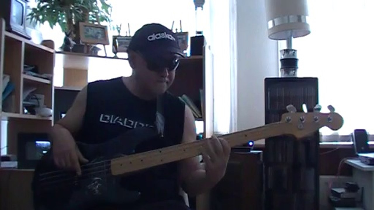 Super bad James Brown  basscover Bob Roha