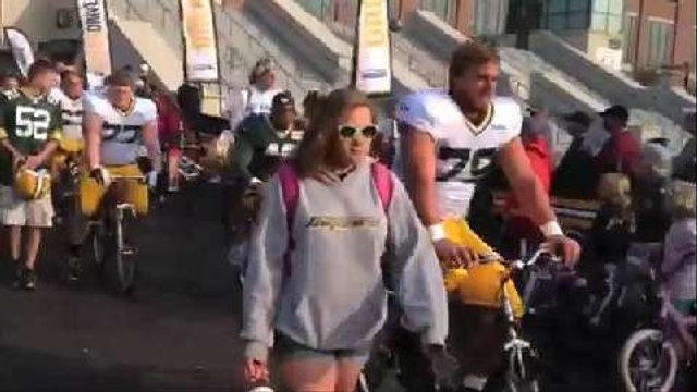 Packers' bike ride tradition continues