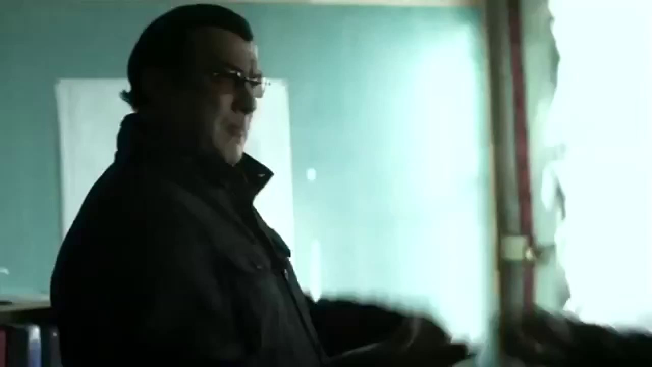 Ação Violenta Trailer Legendado