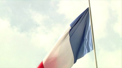 Crash Air Algérie : la France met ses drapeaux en berne