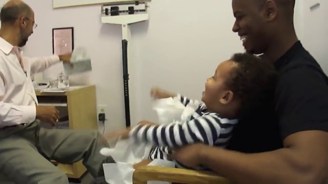 Best Pediatrician Has Baby Laughing While Administering Shots