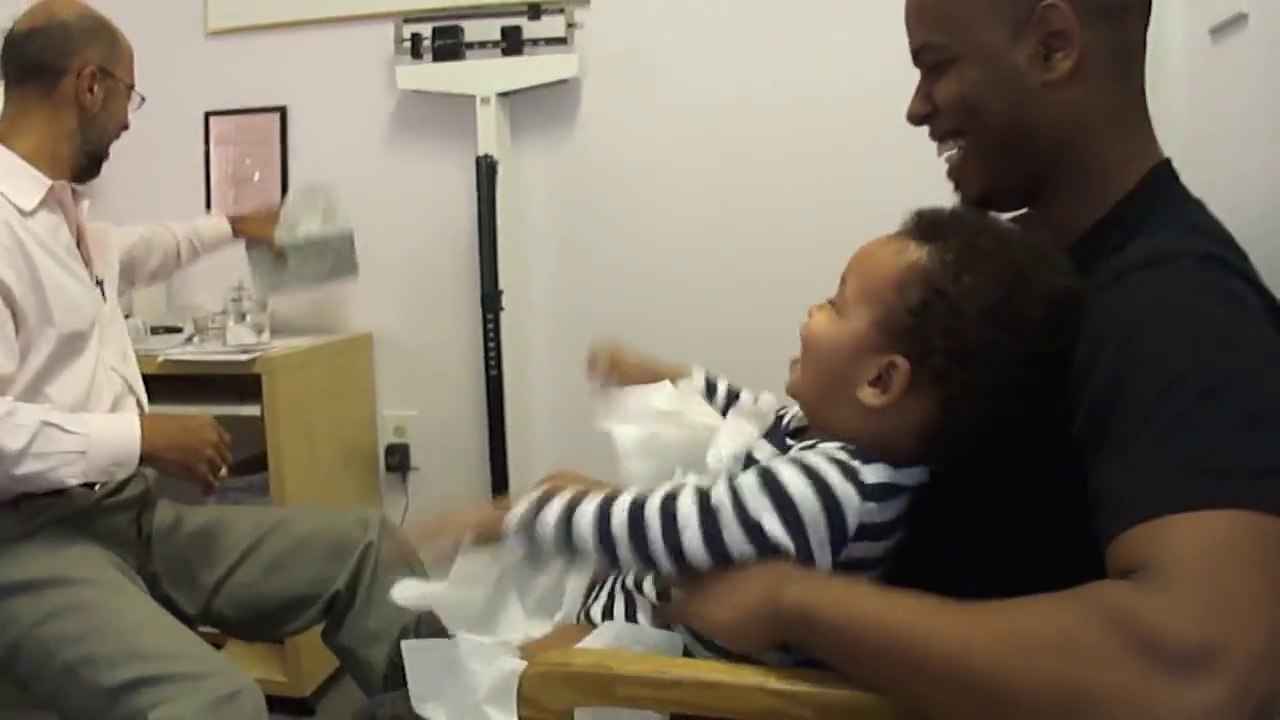 Best Pediatrician Has Baby Laughing While Administering Shots