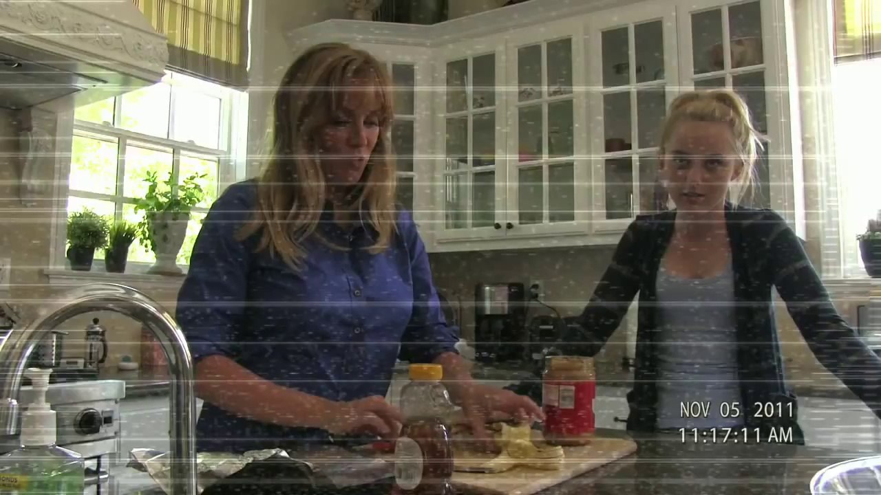 Paranormal Activity 4 - Official Trailer (HD)