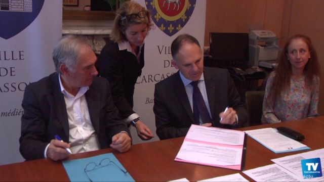 La Mairie de Carcassonne et la Préfecture de l'Aude signent la charte Label Fête :