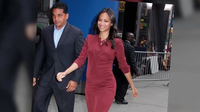 Zoe Saldana Shows Off her Baby Bump