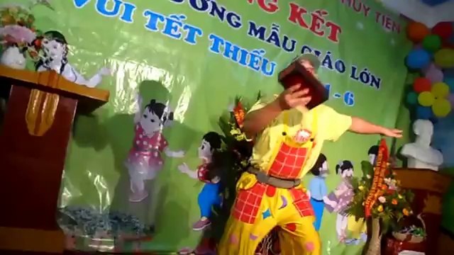 Tiết mục xiếc Chú hề vui nhộn_cho thuê xiếc , dịch vụ xiếc trung thu , múa lân 0967 20 2222