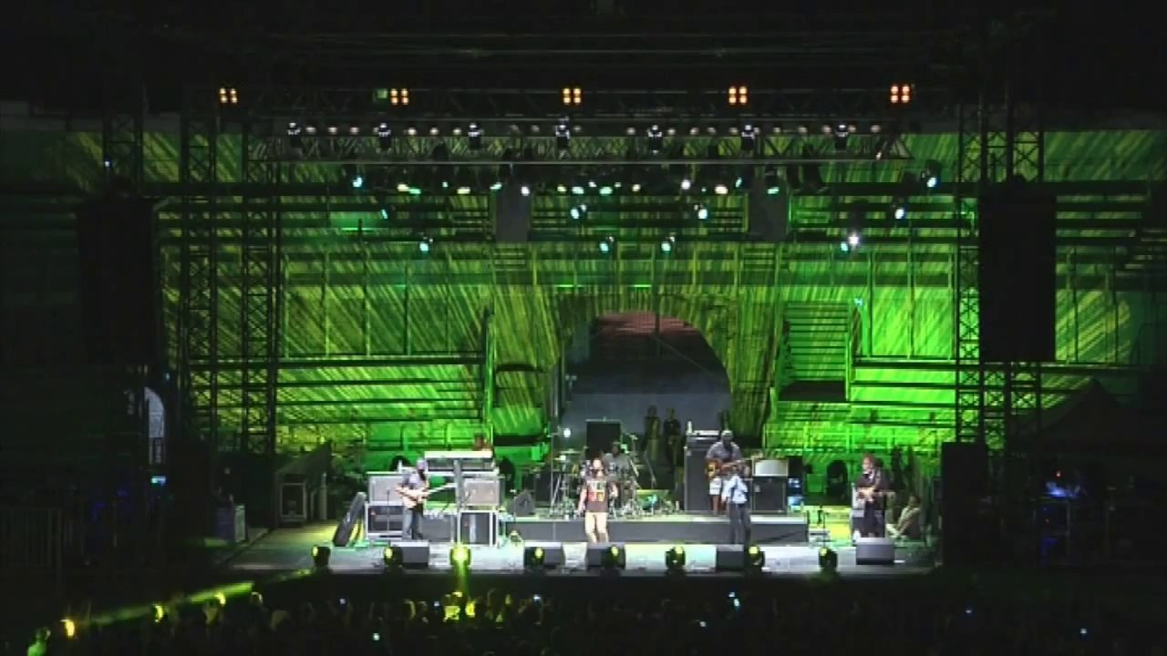 Les arènes de Fréjus - The Wailers