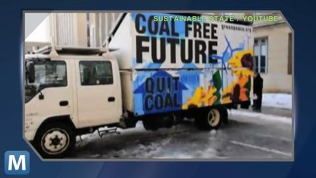 Greenpeace Provides Power to Sandy-Stricken Neighborhood with Solar Panel Truck