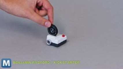 Tiny Projector Puts Your Instagram Images on the Big Screen