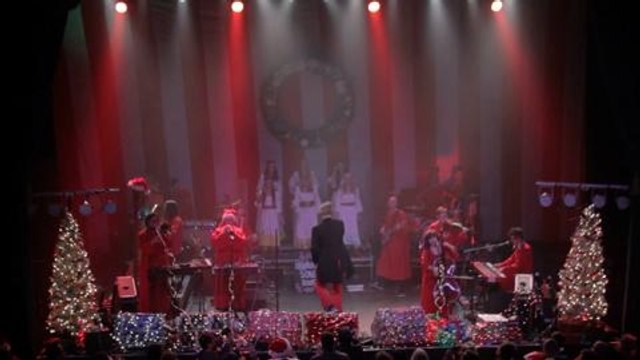 Polyphonic Spree Performs Silver Bells