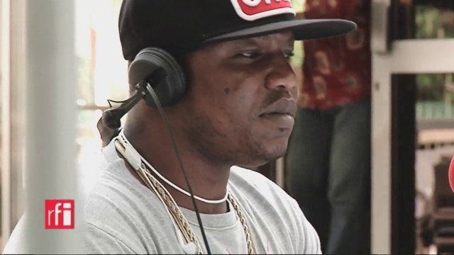 Couleurs Tropicales - Pat Sexy répond à Claudy Siar