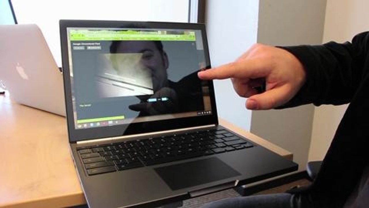 Hands On the New Google Chromebook Pixel