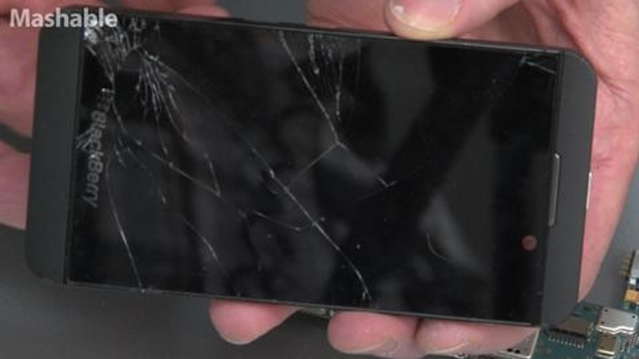 BlackBerry Z10 Tear Down