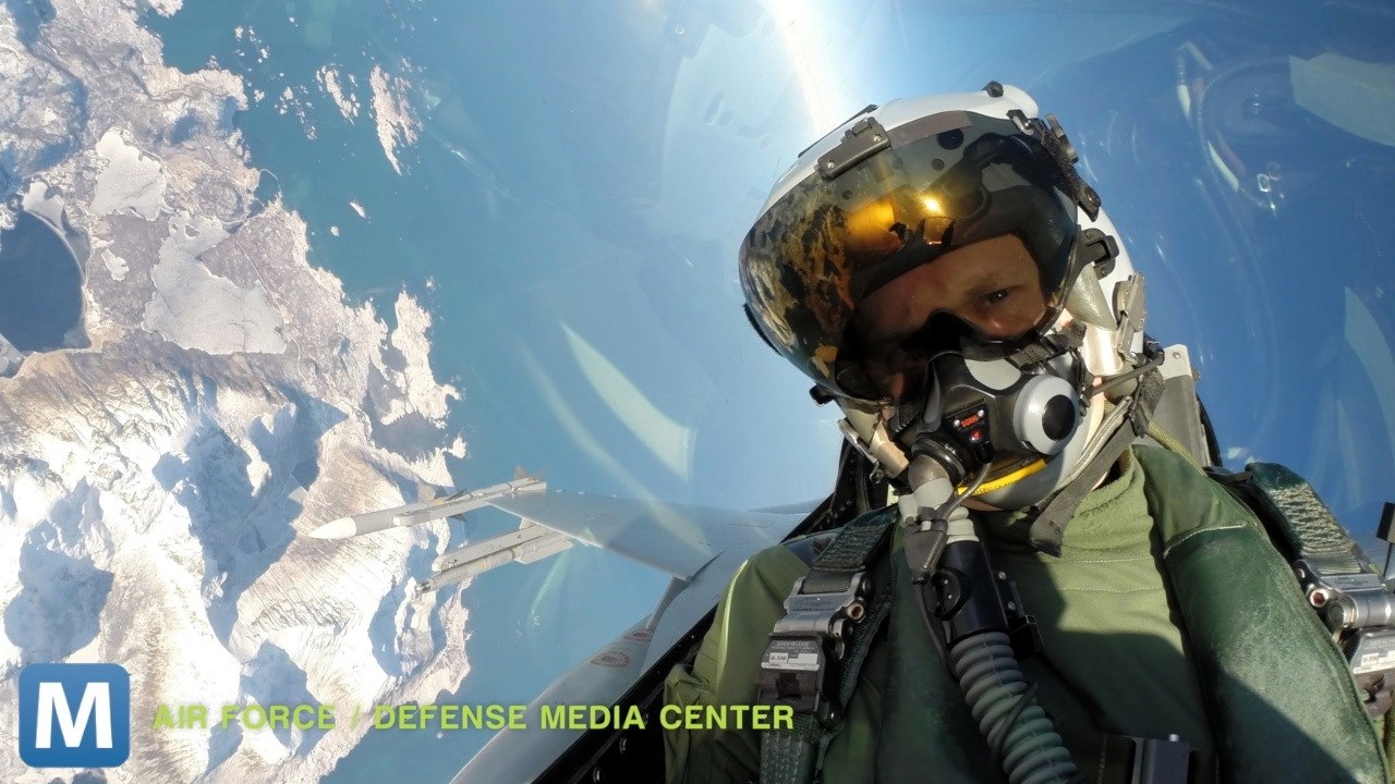 Norway Military Exercise Encourages Soldiers to Take Selfies