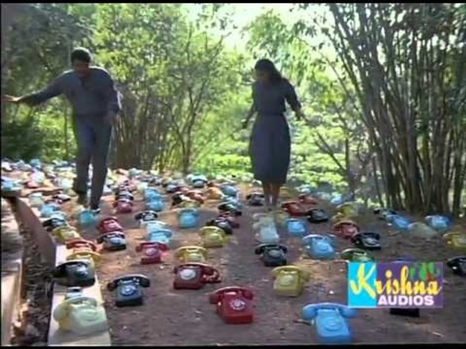 Neeyen Kinaavo - Hello My Dear Wrong Number - Mohanlal & Lizzy