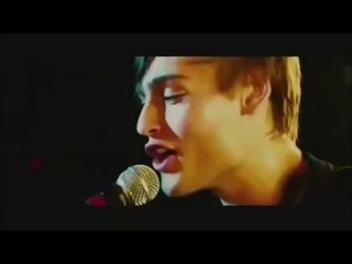 Trailer Oficial de "LOL" Legendado Em Português