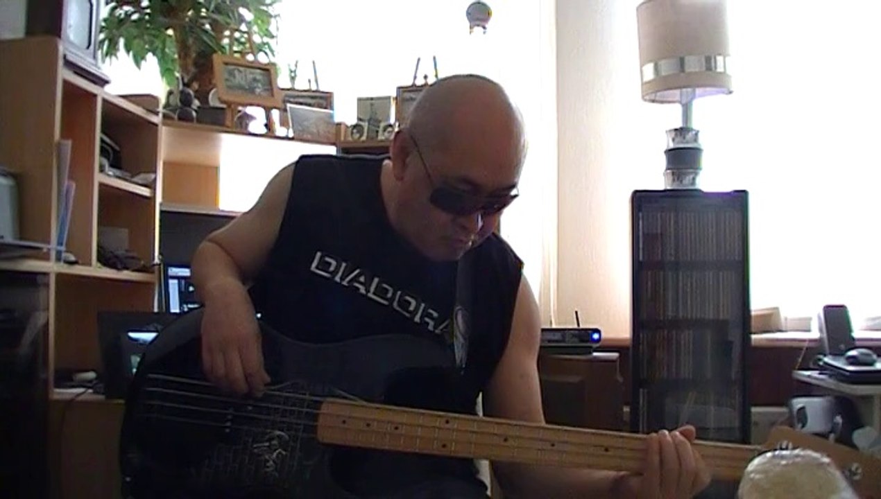 Jamming with BB King & John Mayer Blues Bass cover Bob Roha