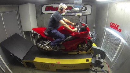 DYNO RUN VIDEO: Honda VFR800F Interceptor