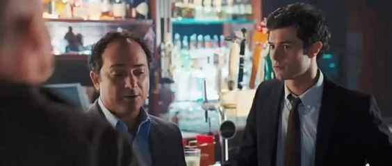 Tiras em Apuros - Trailer