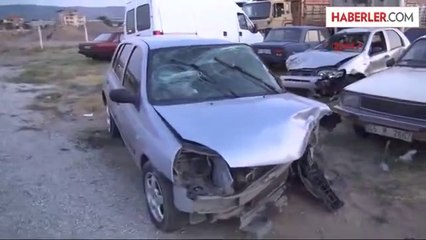 Otomobil Kayaya Çarptı: 1 Ölü, 4 Yaralı