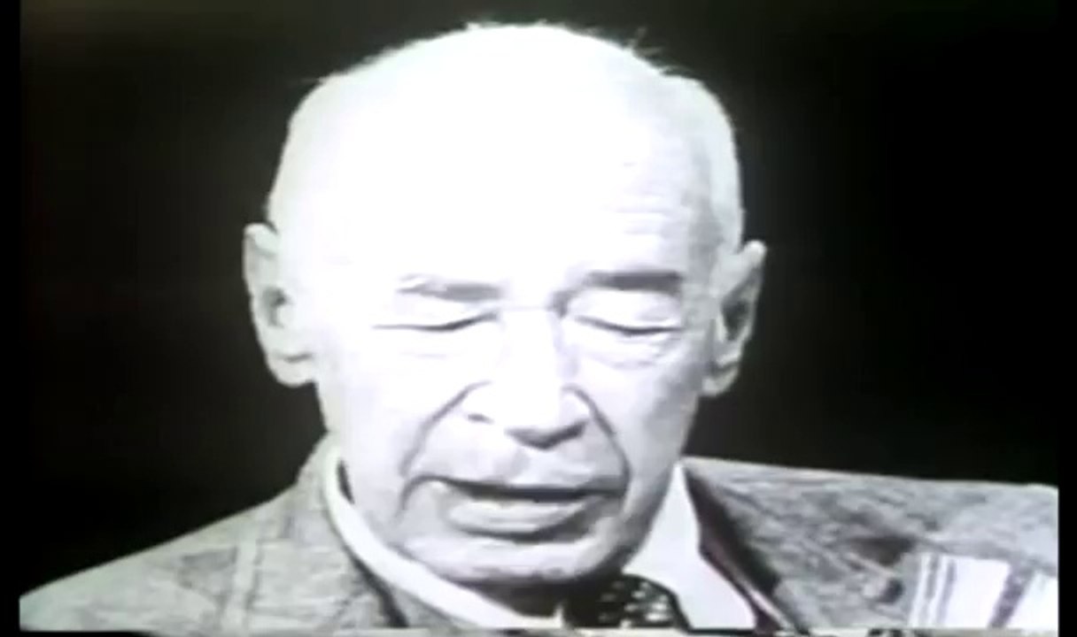 Henry miller reads