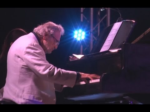 Agerola (NA) - Sui sentieri degli dei con Luis Bacalov (30.07.14)