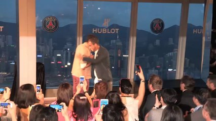 Catwalk selfie for Lucas and Marquinhos