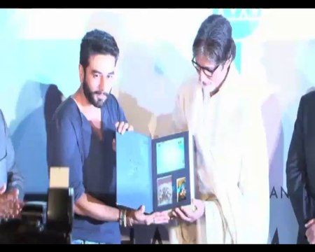 Amitabh releases Shekhar Ravjianis Hanuman Chalisa