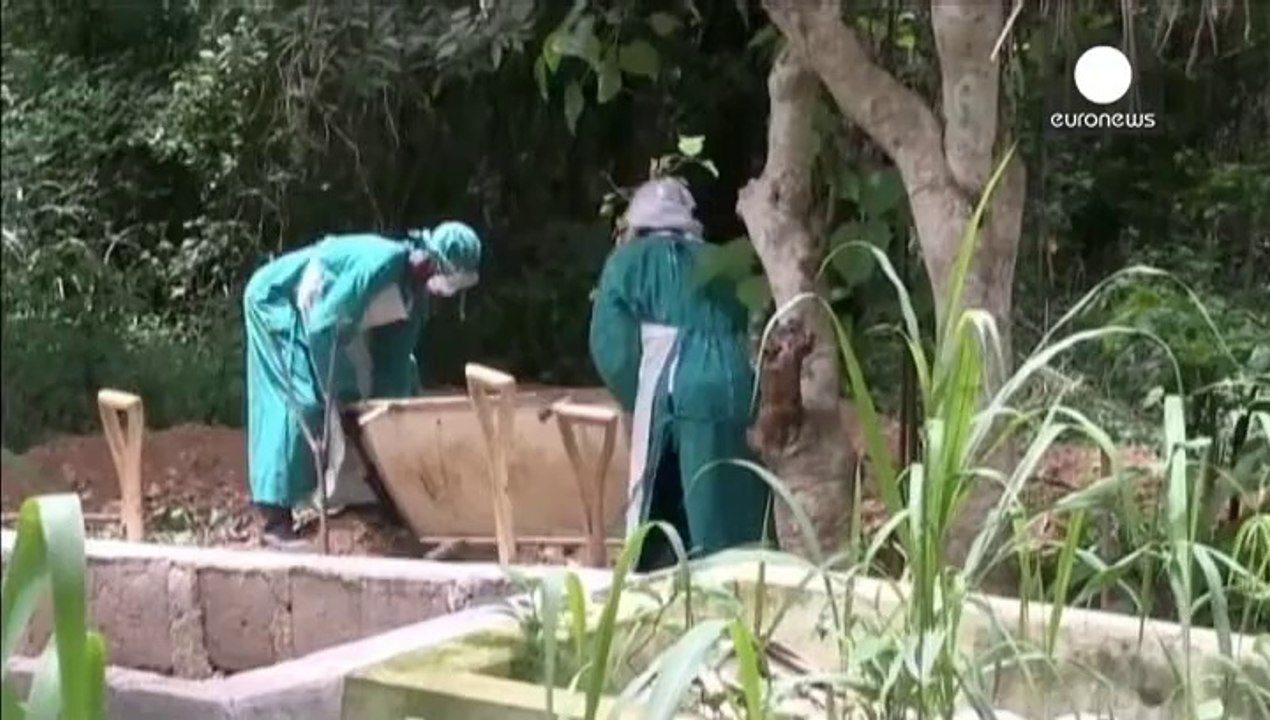 Nigeria fights to contain deadly Ebola outbreak