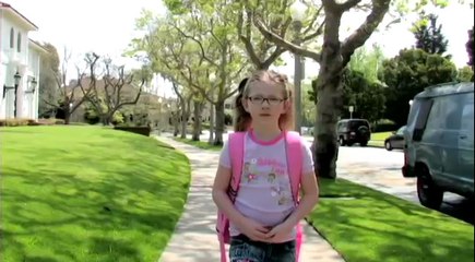 STRANGER DANGER - A SHORT CAUTIONARY TALE