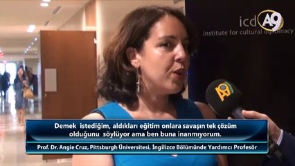 Prof. Dr. Angie Cruz, Pittsburgh Üniversitesi, İngilizce Bölümünde Yardımcı Profesörü