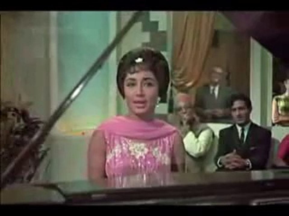 movie :Waqt..Chehre Pe Khushi Chha Jati Hai.. Asha Bhosle ..(Tanhaiii)