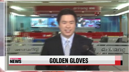 Muhammad Ali boxing gloves sold for US$400K