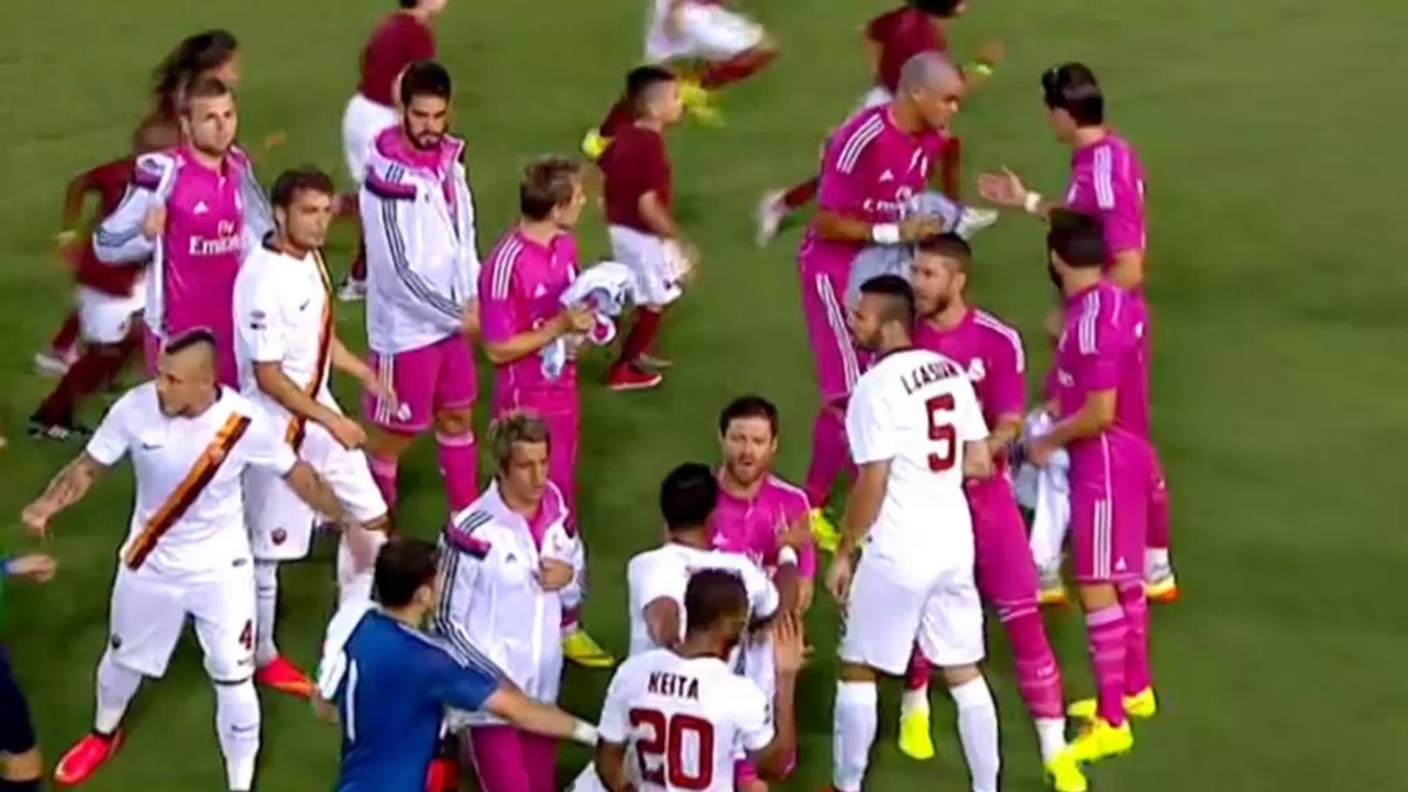 ICC: Keita bewirft Pepe mit Flasche!