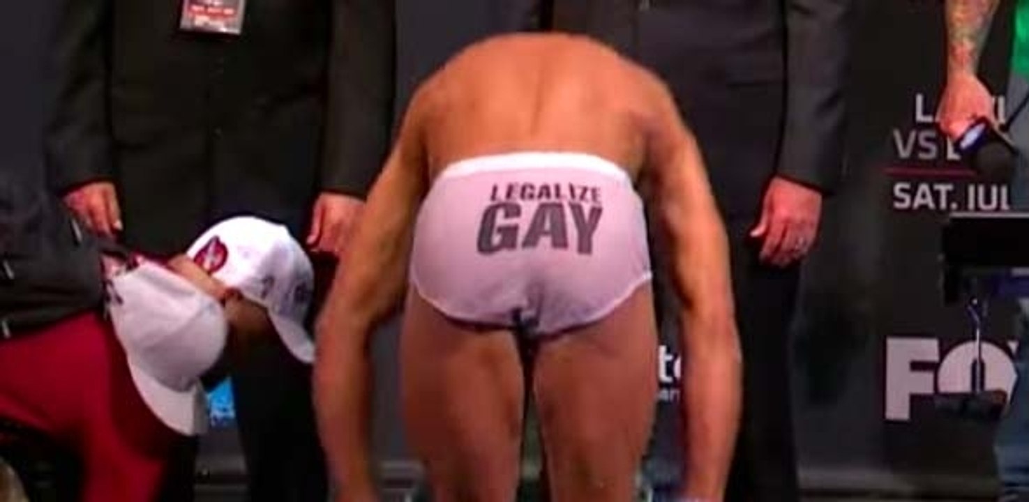 Kyle Kingsbury combattant de l'UFC se penche pour montrer le soutien pour le mariage gay!
