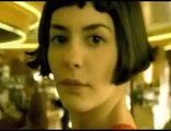 Trailer for Le Fabuleux destin d'Amélie Poulain