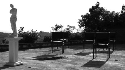 VENUS IN THE GARDEN (Η ΑΦΡΟΔΙΤΗ ΣΤΗΝ ΑΥΛΗ)