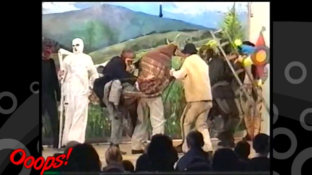 Ooops - Funny Stage Accident