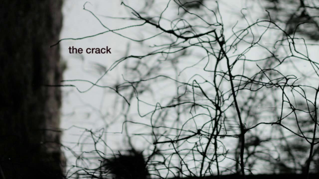 The Crack (El resquicio) teaser trailer - Colombian-Argentine horror w/ Fiona Horsey