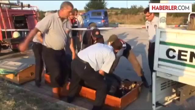 Otomobil benzin istasyonu duvarına çarptı: 4 ölü 1 yaralı -